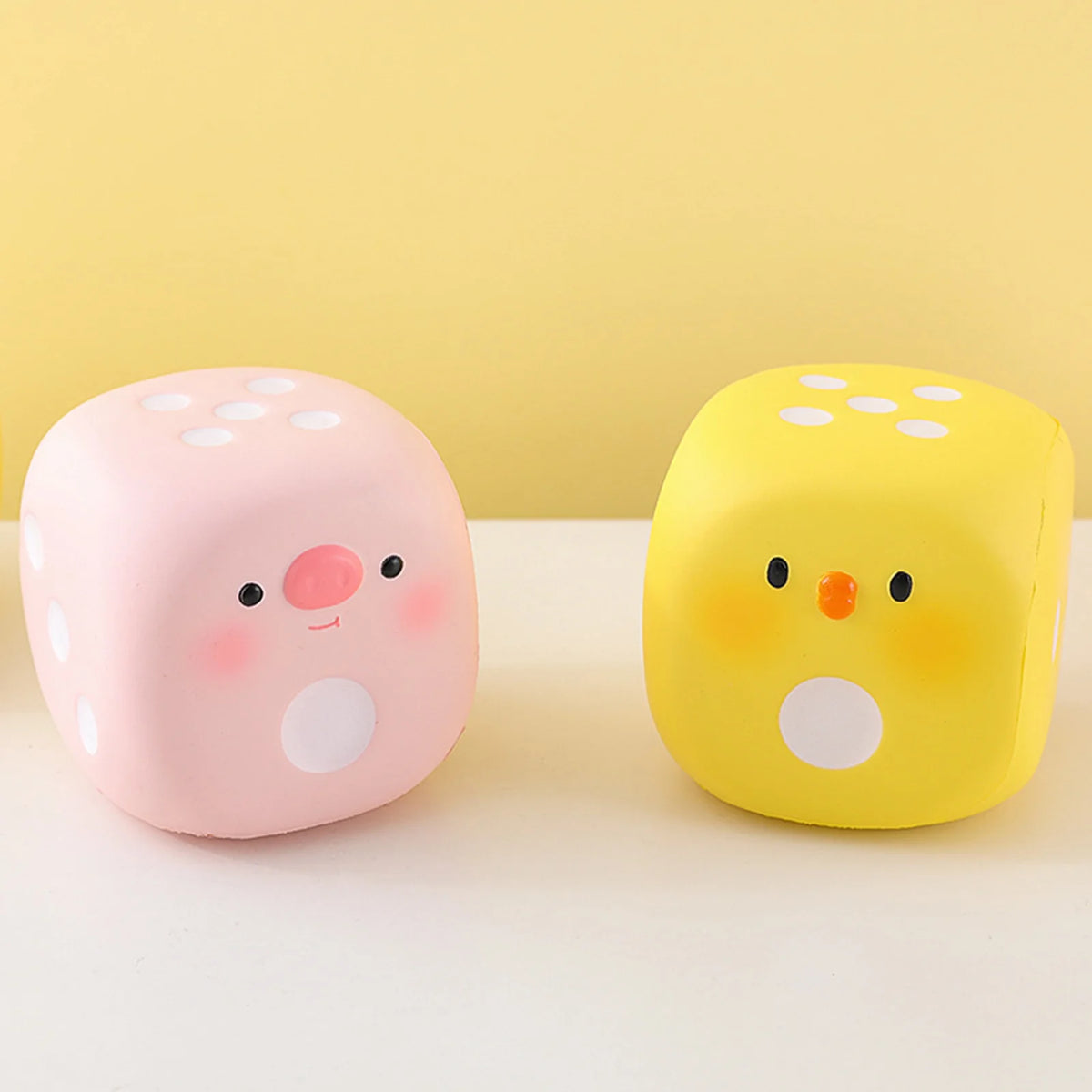 Cartoon Dice Squeeze Toy T8095