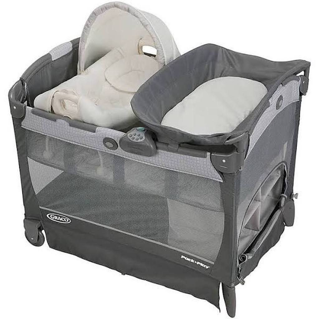 Pack 'n Play Playard with Removable Seat B46387