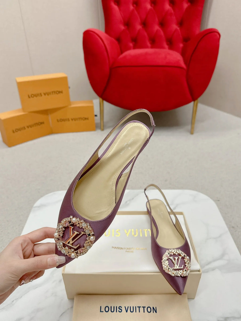 Women Shoes N818576