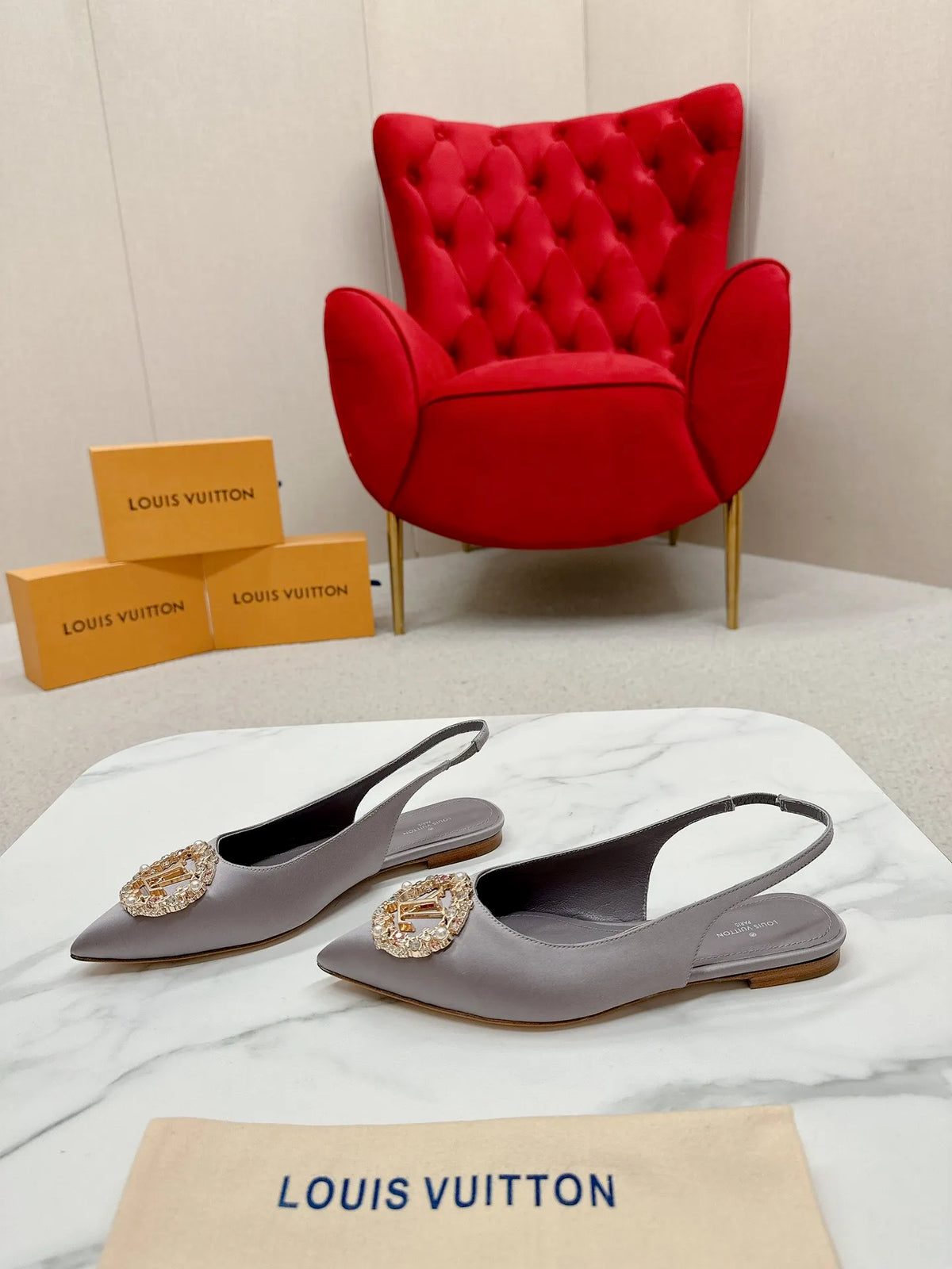 Women Shoes N818576