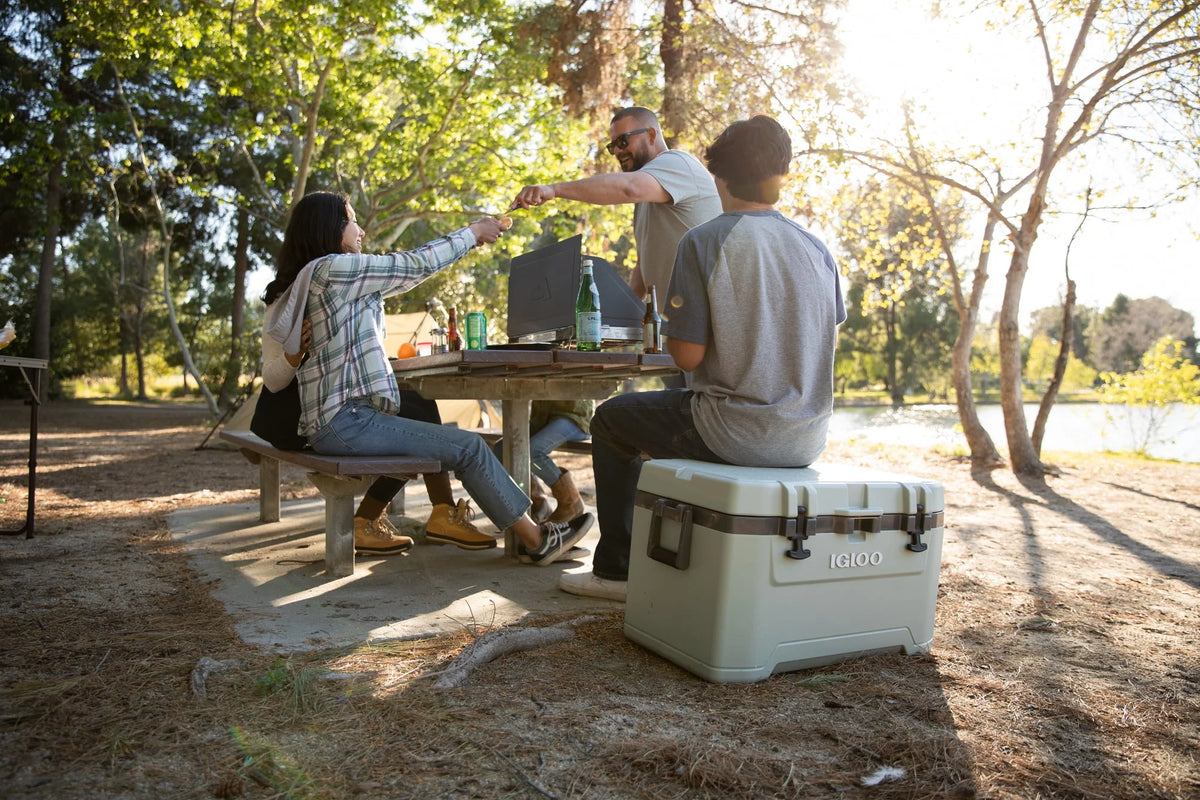 72 QT Ice Chest Cooler M500