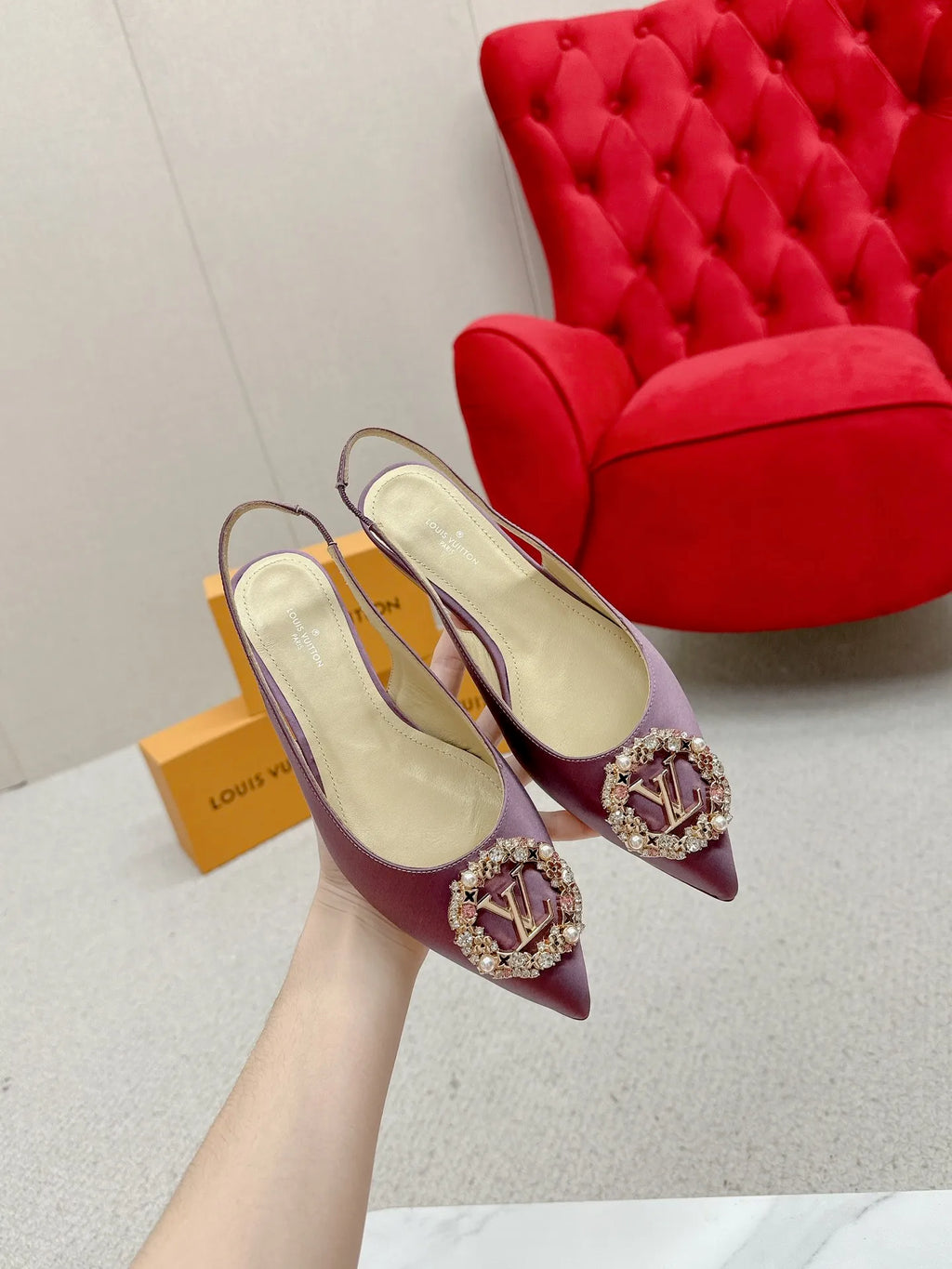 Women Shoes N818576