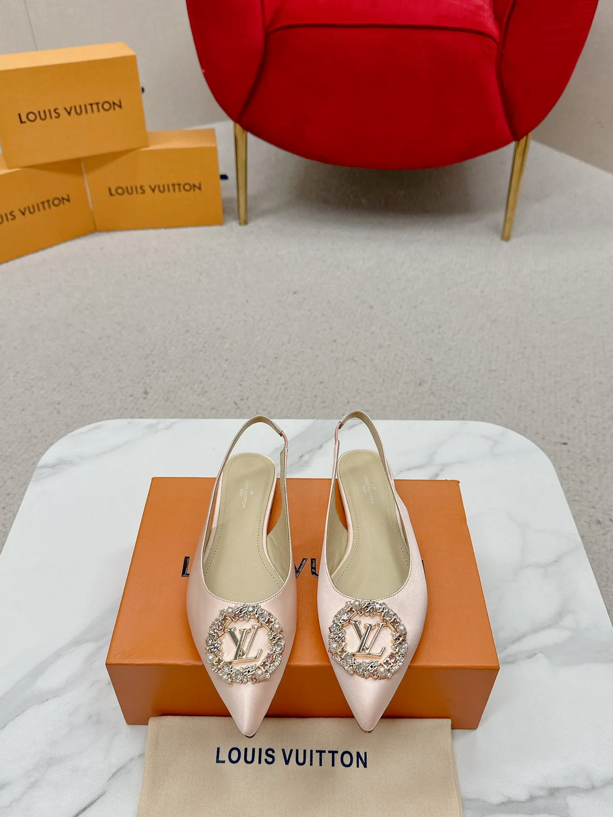 Women Shoes N818576