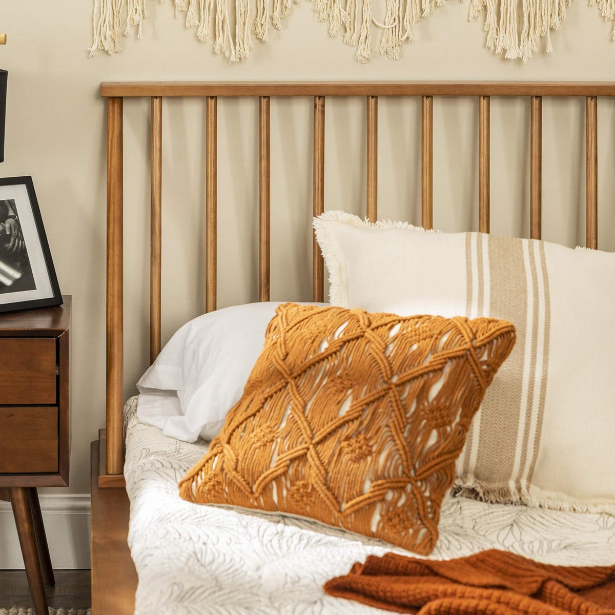 Twin Caramel Solid Wood Platform Bed I354868