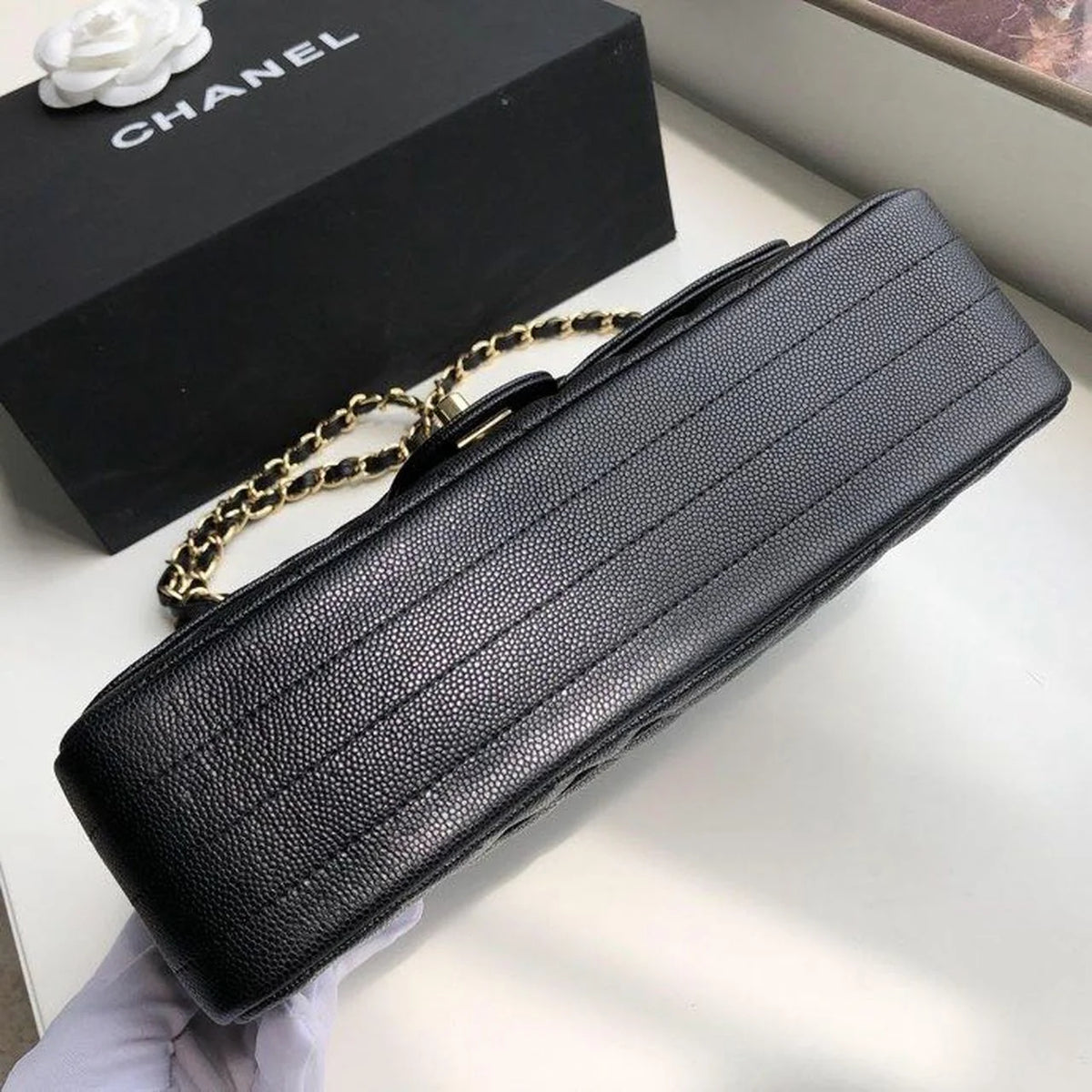 Black Chevron Shoulder and Crossbody Handbag Y127