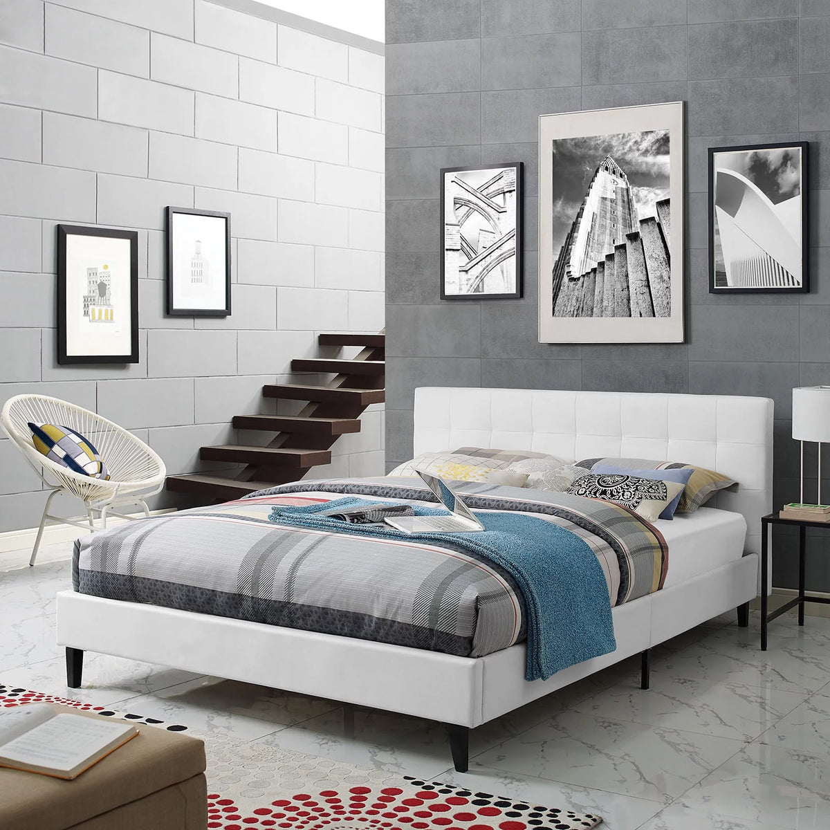 Queen Faux Leather Bed U411