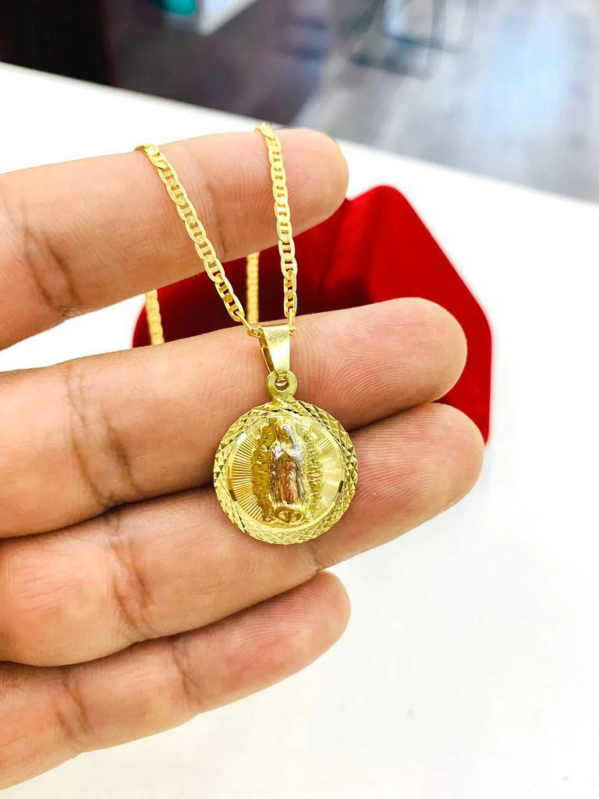 14K Gold Filled Virgen de Guadalupe Necklace Mariner Chain Round Medal 23x19 V2908