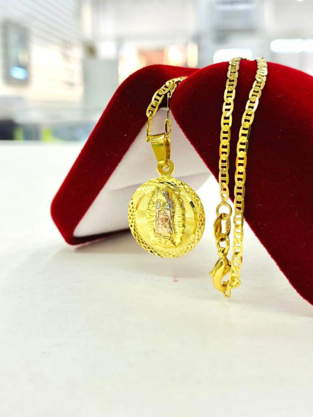 14K Gold Filled Virgen de Guadalupe Necklace Mariner Chain Round Medal 23x19 V2908