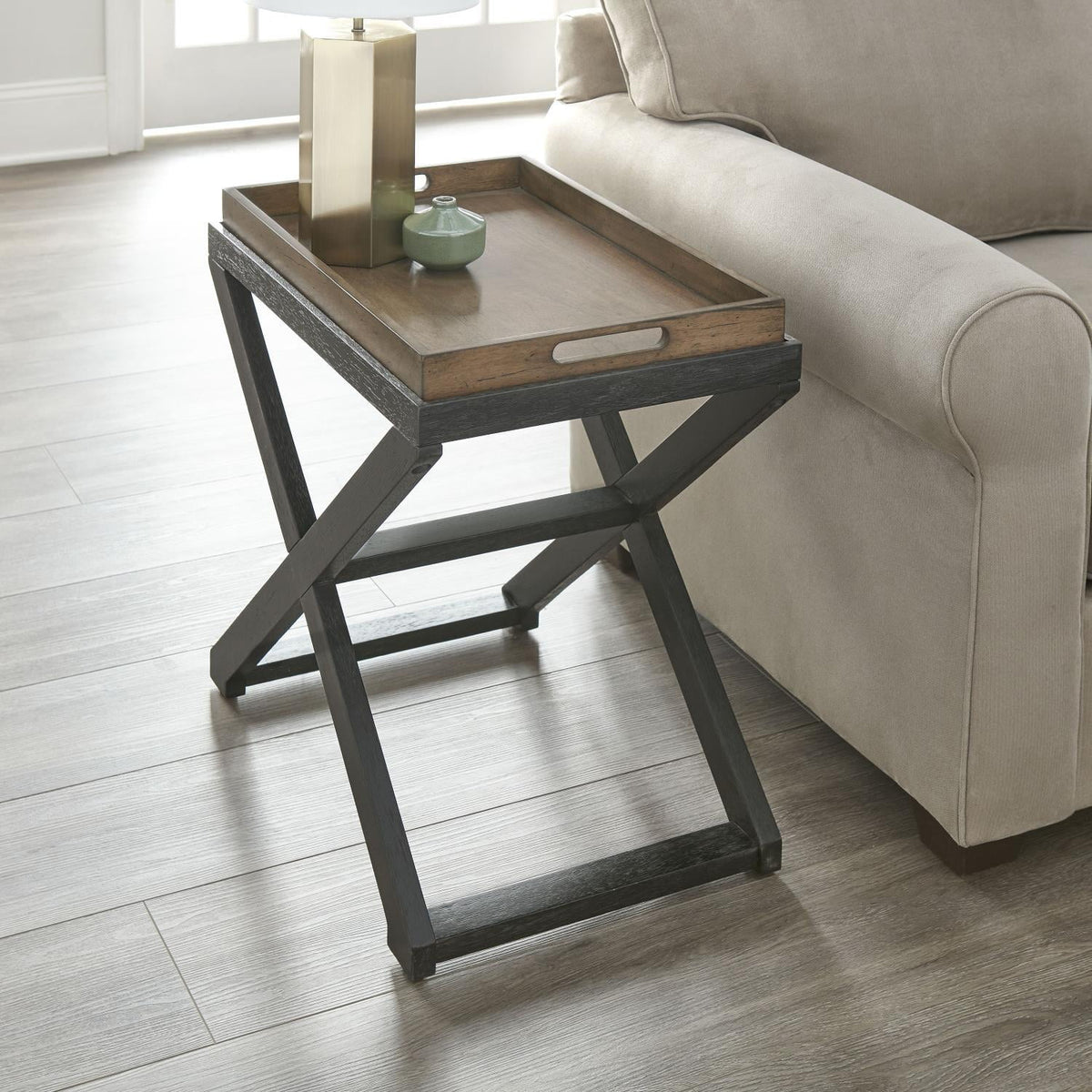 Walnut and Ebony Solid Wood Chairside Table Q805639