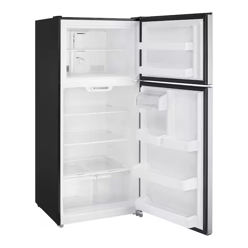 Top Freezer Refrigerator in Stainless Steel Look Q441