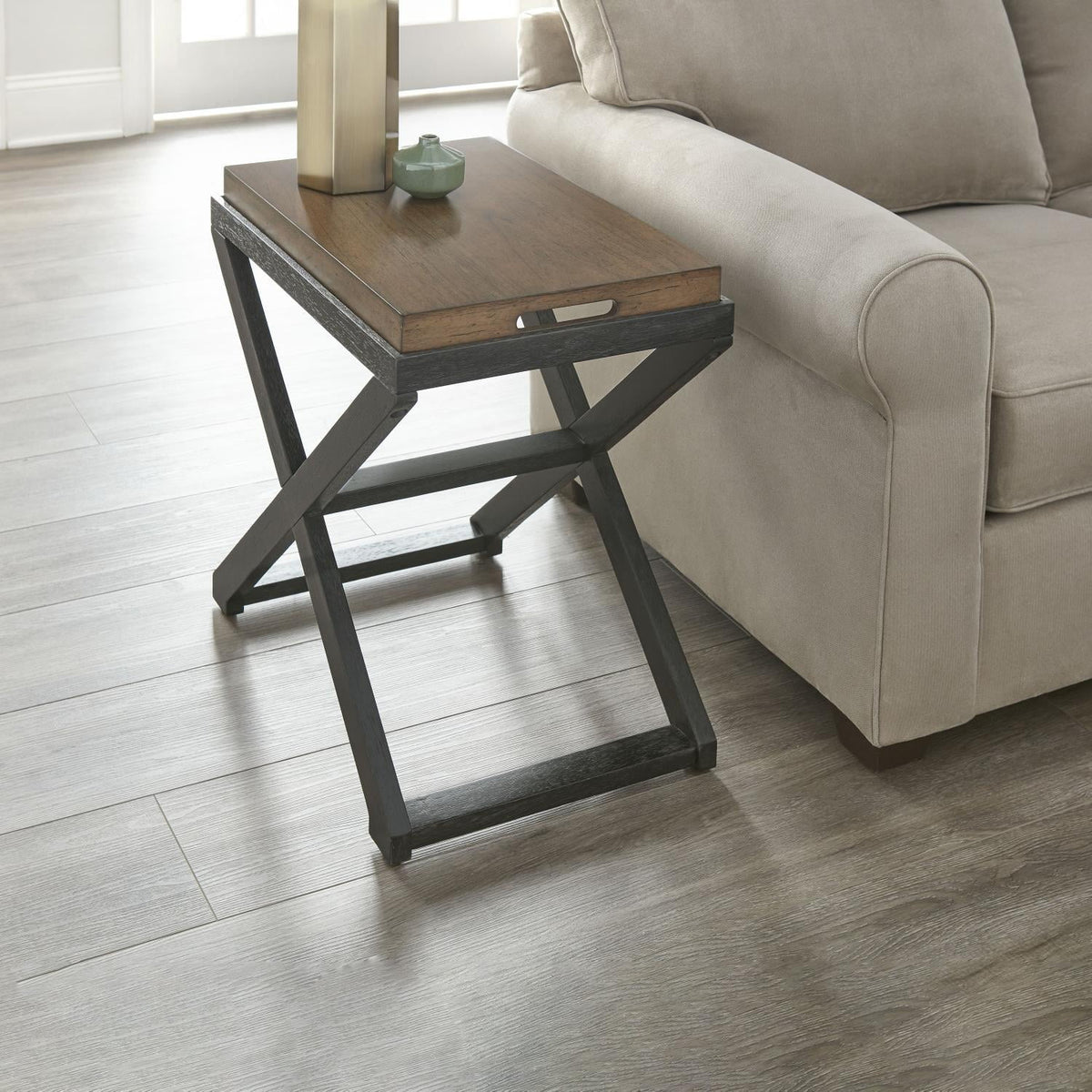 Walnut and Ebony Solid Wood Chairside Table Q805639
