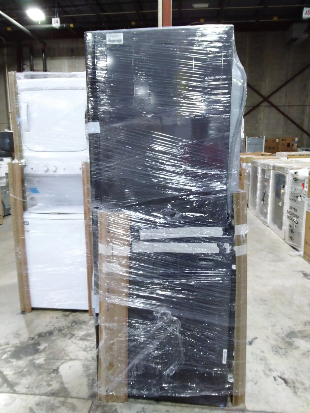 Front Load 5.2 cu. ft. Washer and 7.2 cu. ft. Heat Pump Ventless Dryer G35311