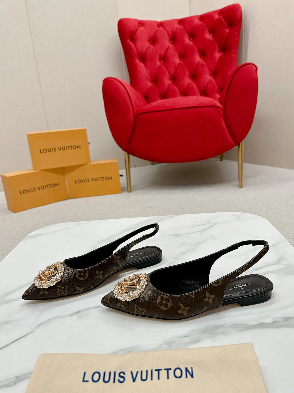 Women Shoes N818576