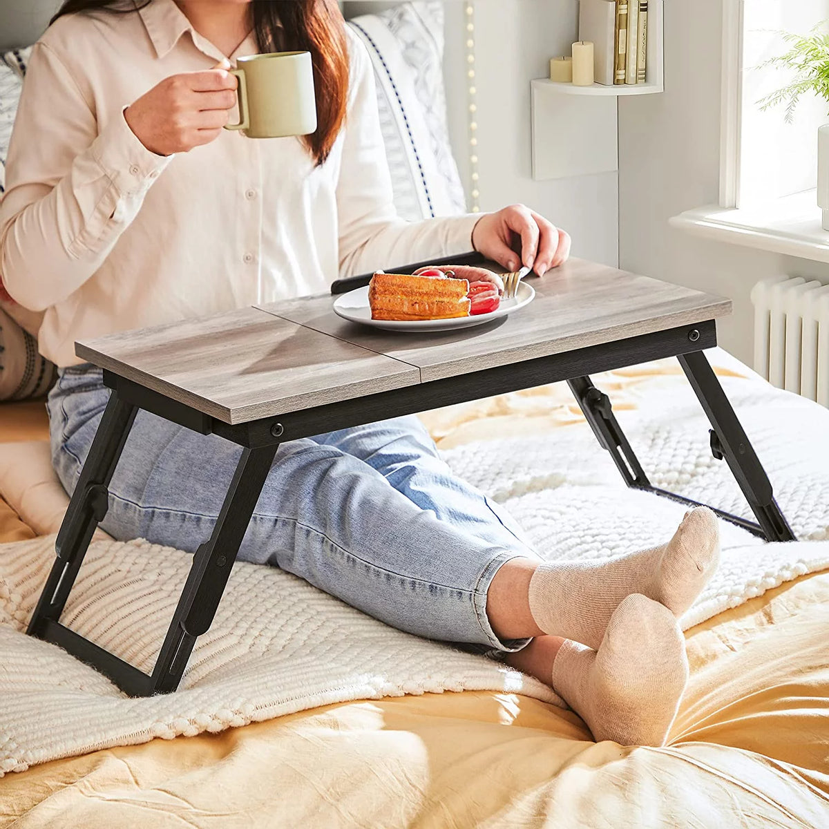 Adjustable Tilting Top Laptop Desk W45425